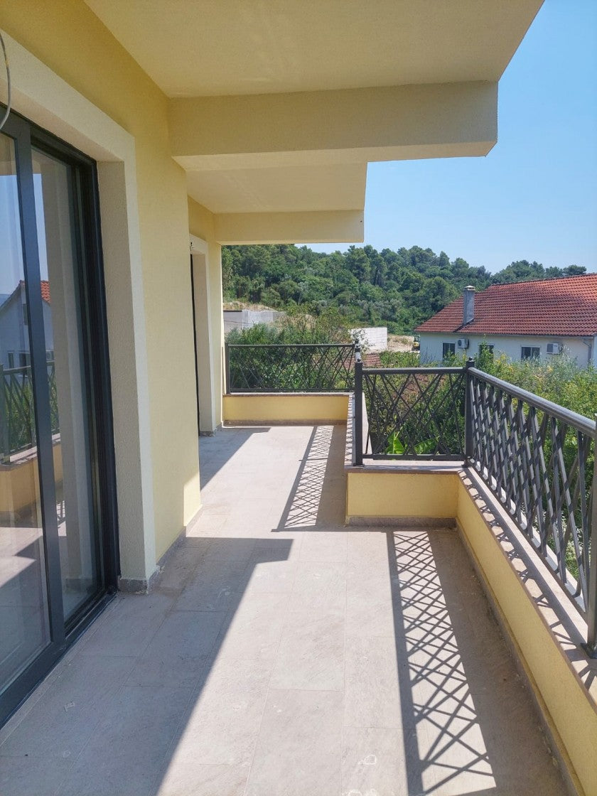 1 Bedroom Apartments in New Building with Parking, Only 150m from the Sea, Bonići, Tivat
