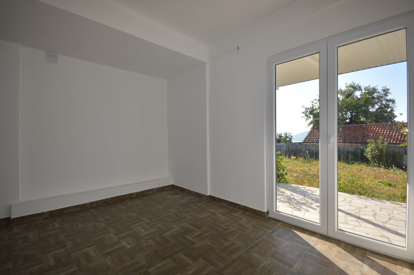 2 Bedroom House With Sea View And Garden In Herceg Novi