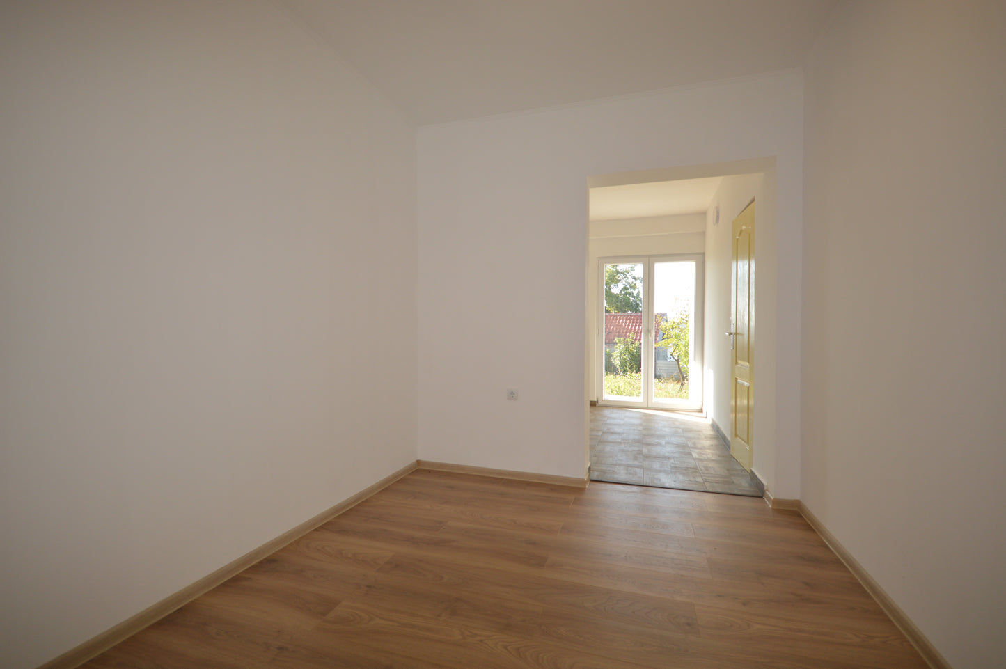 2 Bedroom House With Sea View And Garden In Herceg Novi