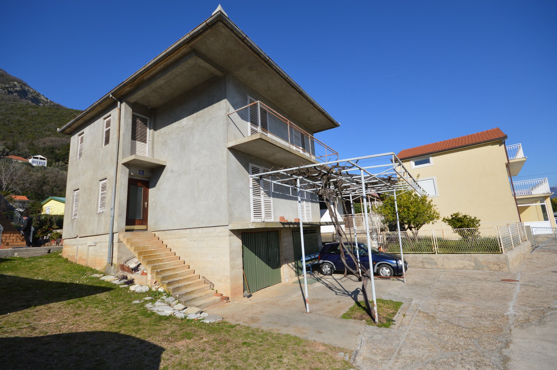 property holiday home for sale in baosici with sea view and parking