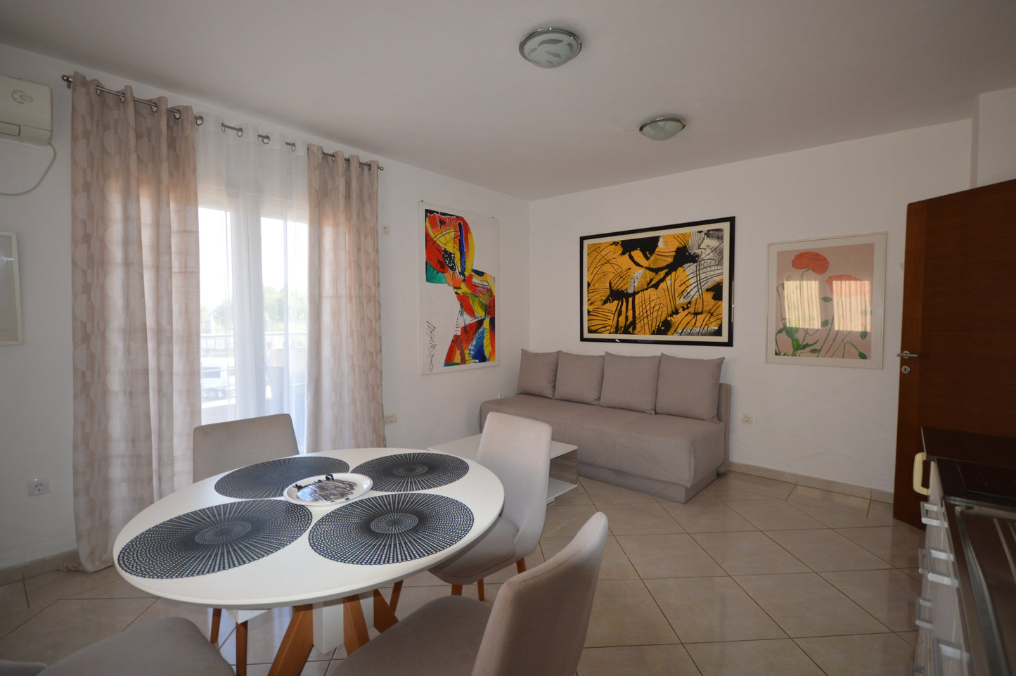 Modern 1 Bedroom Apartment 400m From The Sea In Igalo