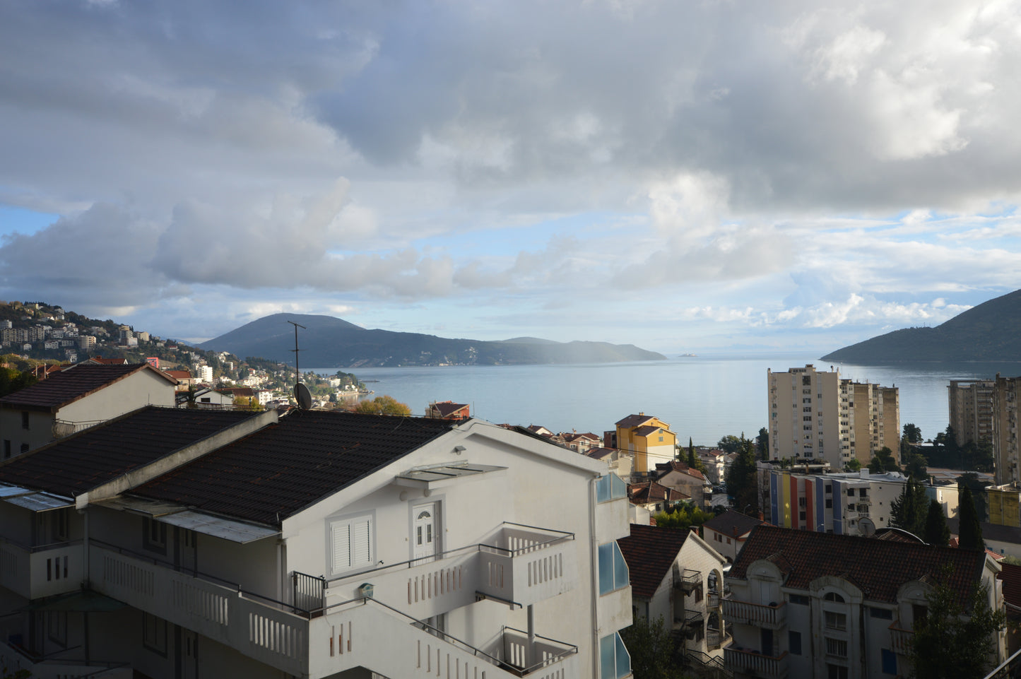 2 Bedroom Apartment With Sea View In Igalo