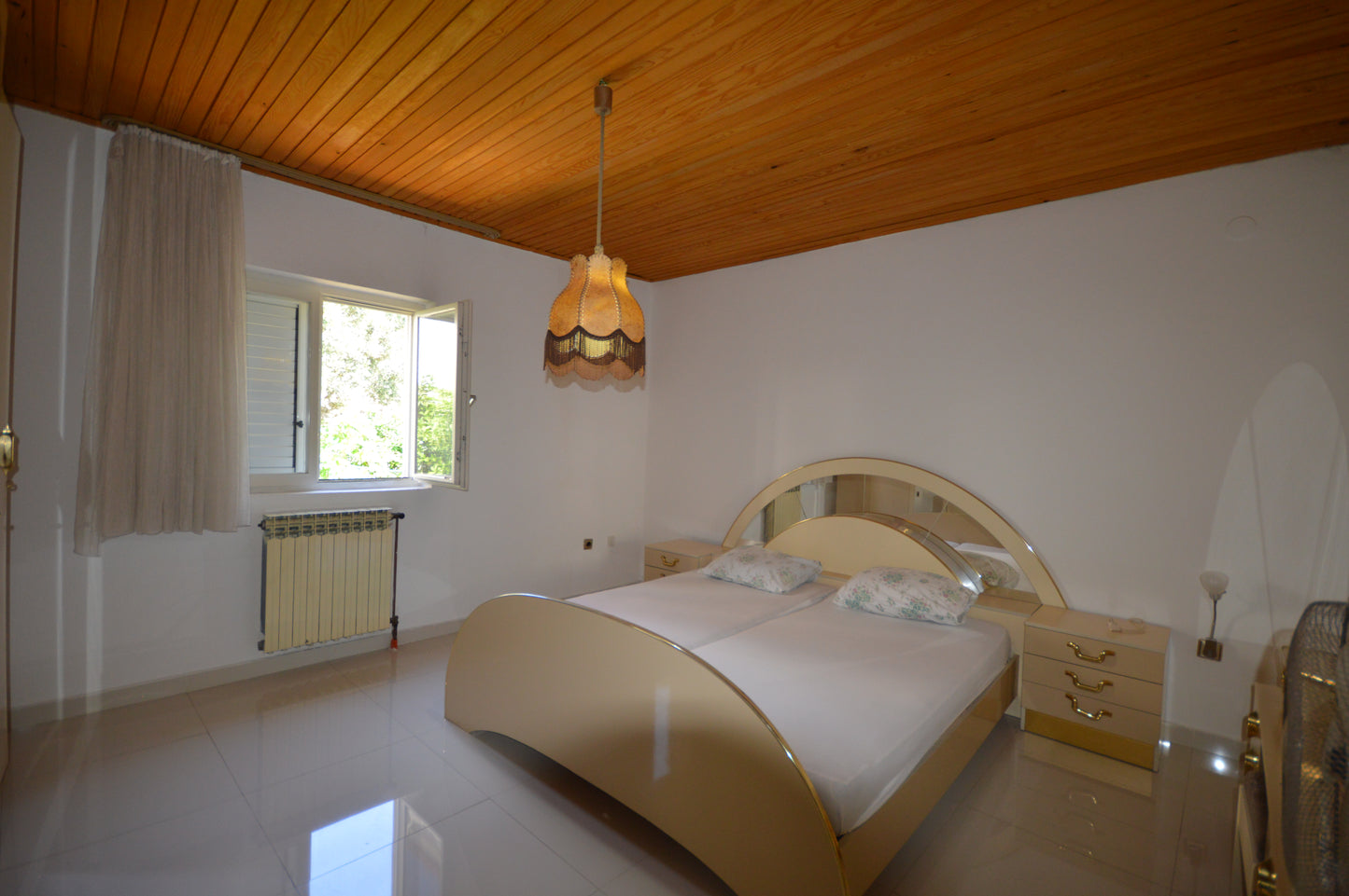 Large House With Studio Apartment & Sea View In Heart Of Igalo
