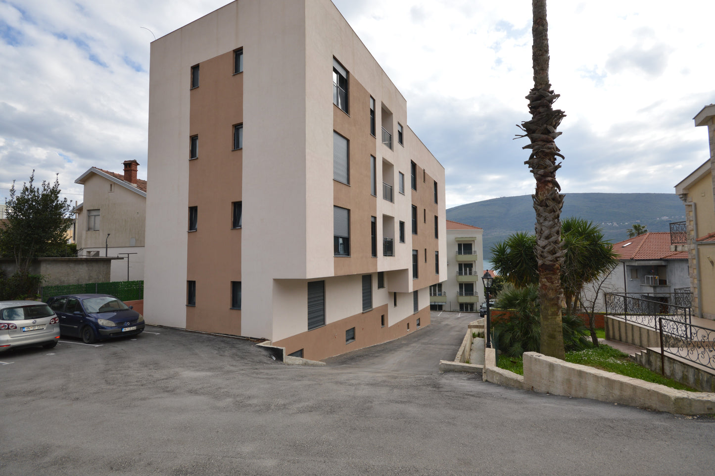 Holiday home apartment by the sea in djenovici