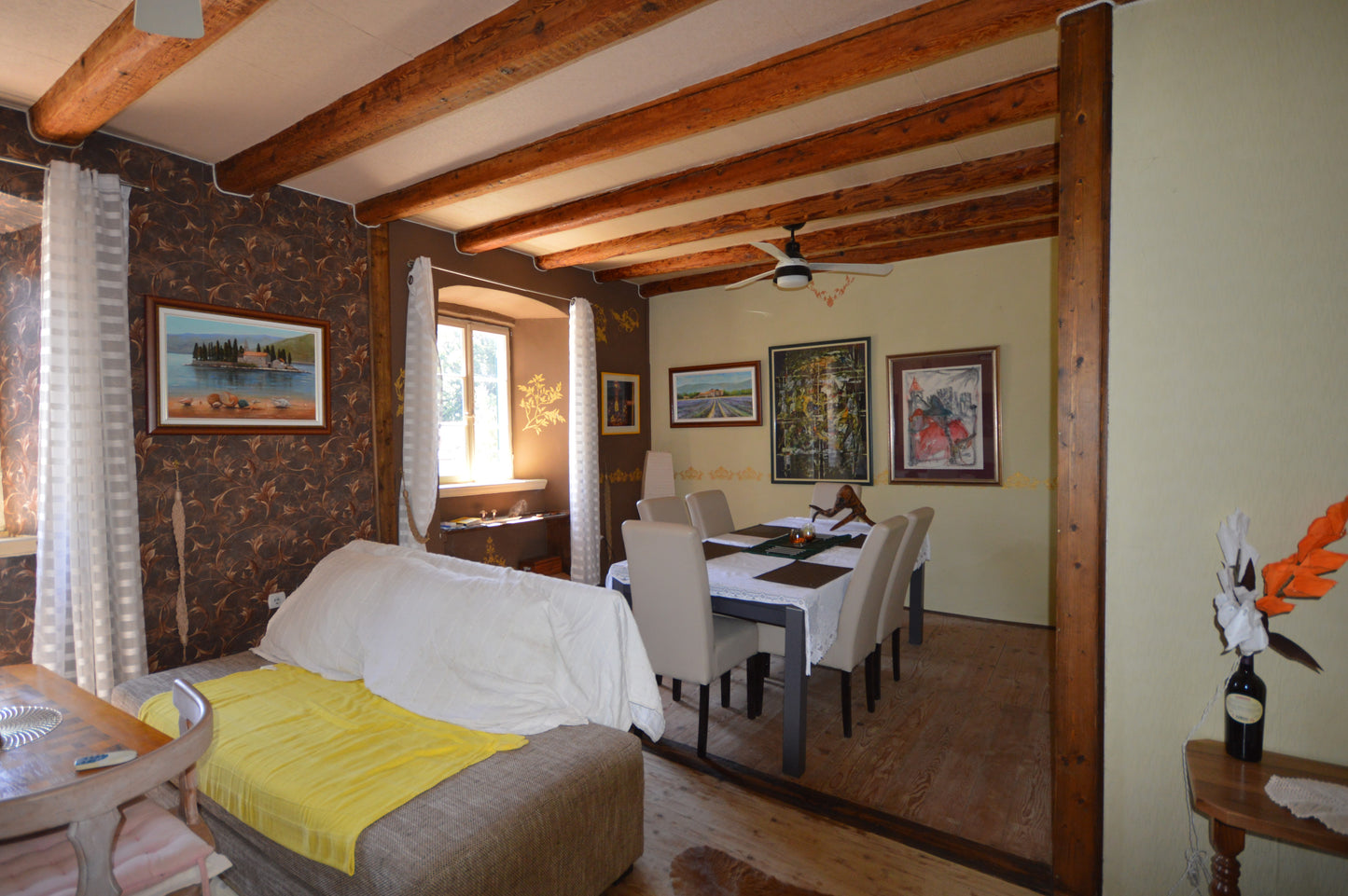 Large House In Kamenari With Studio Apartment, Parking & Garden