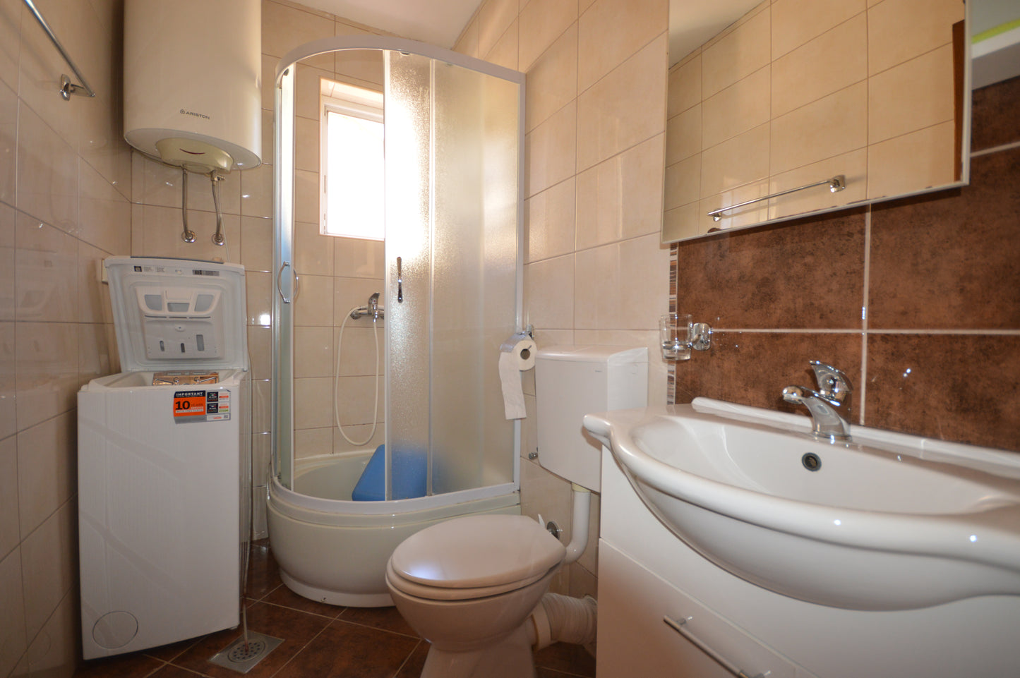Modern 1 Bedroom Apartment 400m From The Sea In Igalo