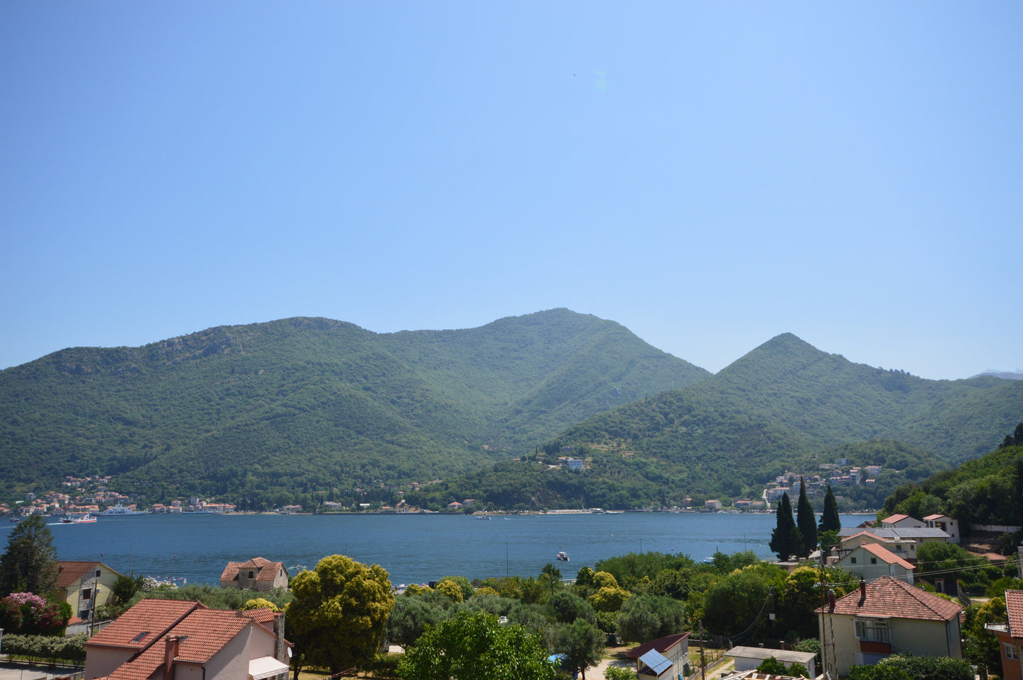 Large House In Kamenari With Studio Apartment, Parking & Garden