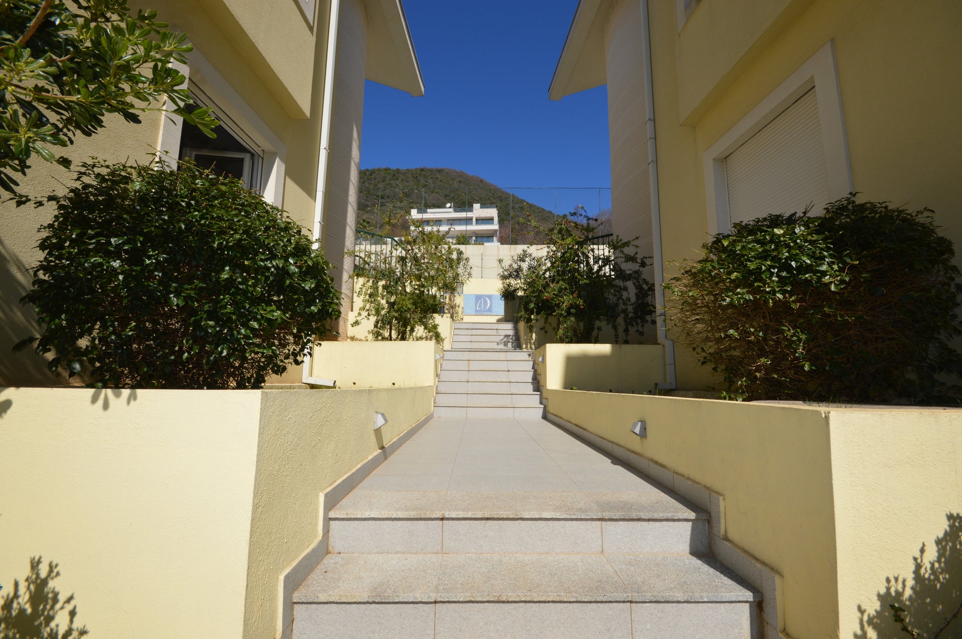 holiday home apartment with pool and sea view in bijela