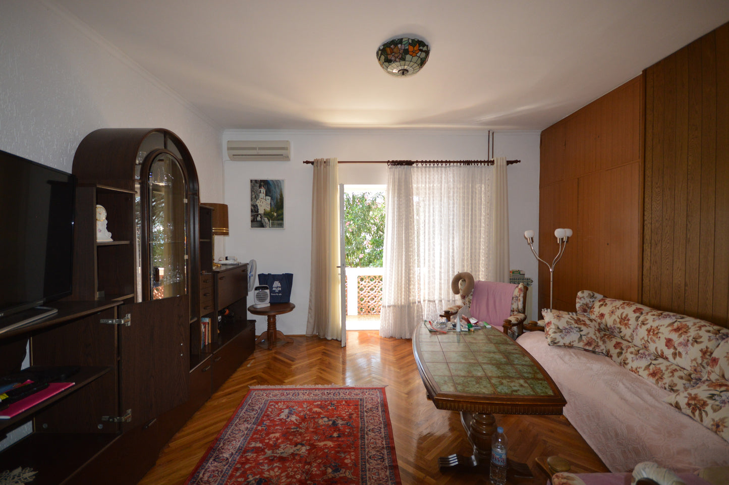 Large House With Studio Apartment & Sea View In Heart Of Igalo