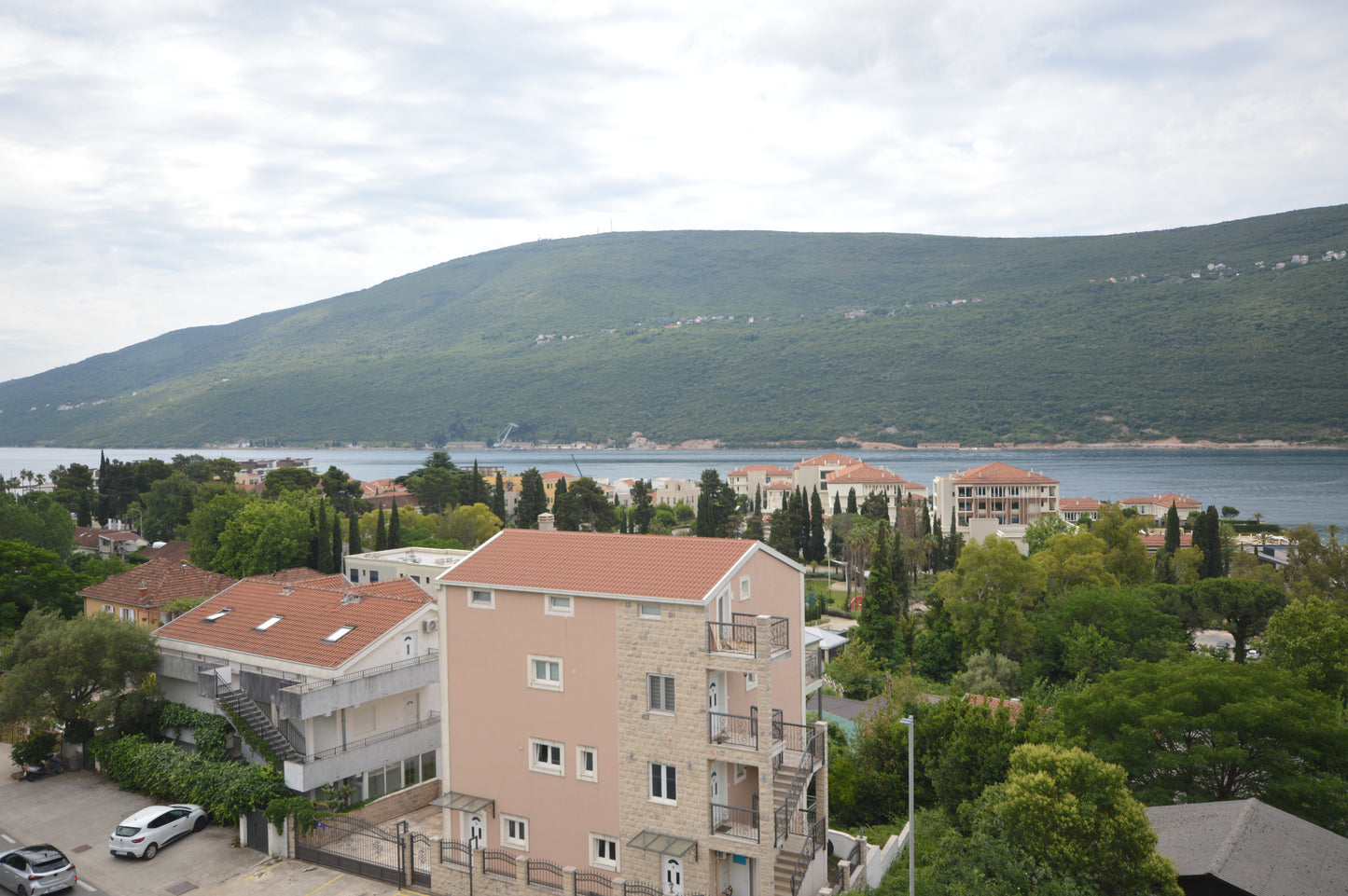 New 2 Bedroom Apartment In Kumbor 400m From The Sea With Parking