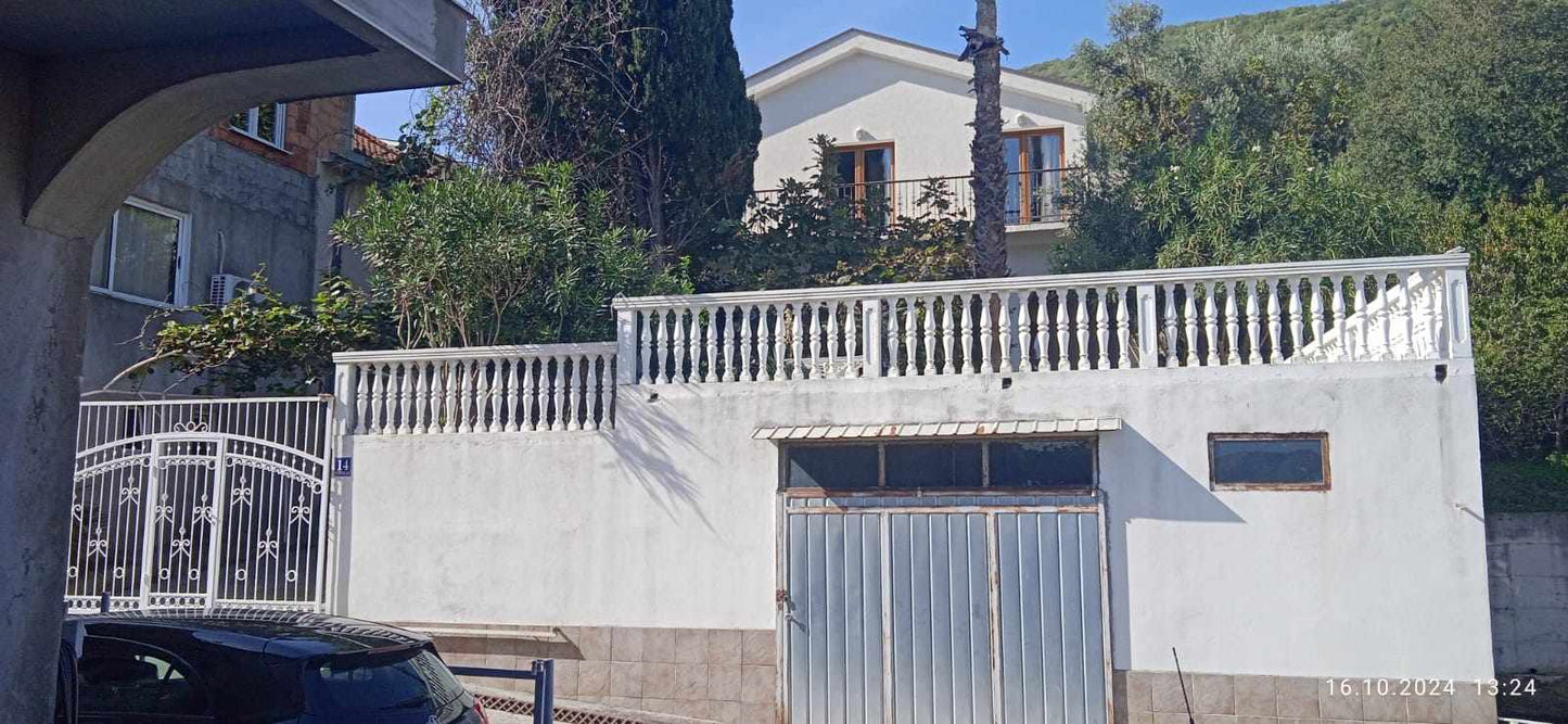 holiday home property House With Garage And Sea Views for sale In Bijela Montenegro