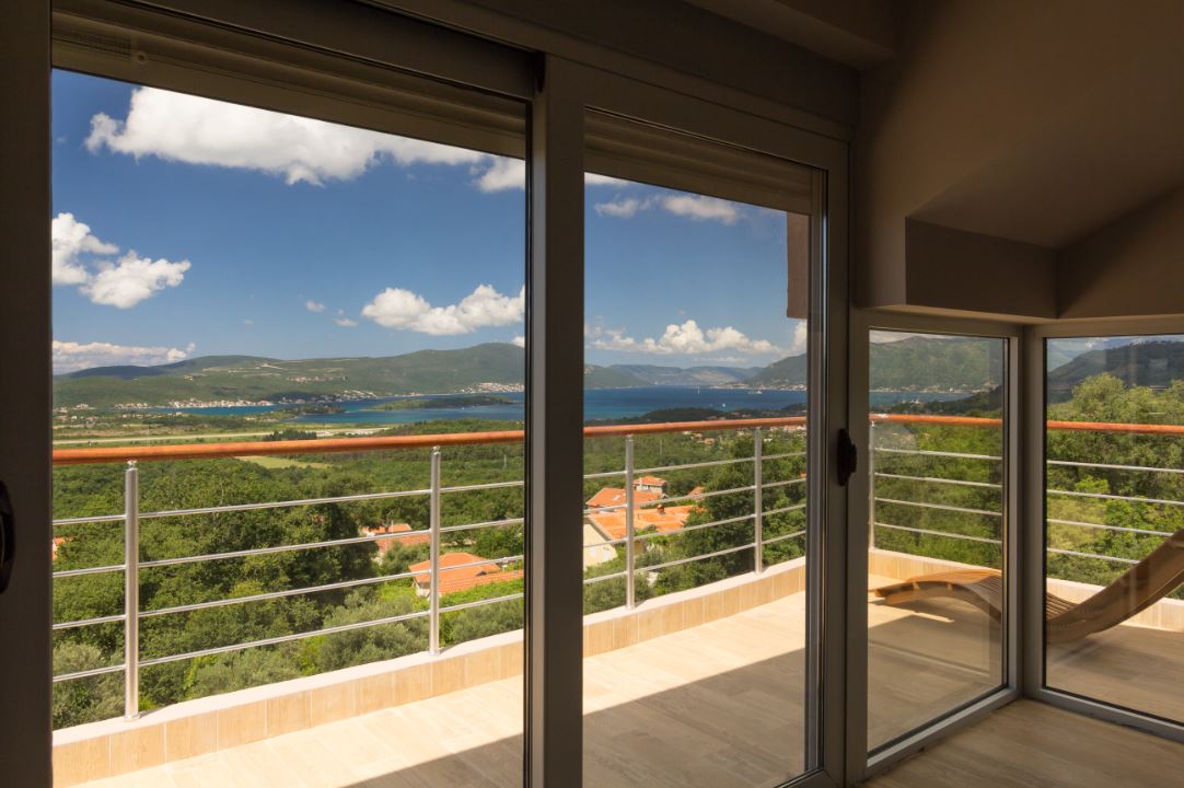 One-bedroom Penthouse Apartment With Large Terrace In Tivat