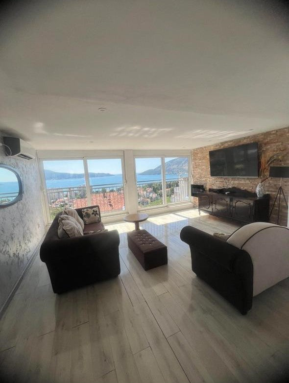 3 Bedroom Apartment With Stunning Sea View And Parking In Igalo