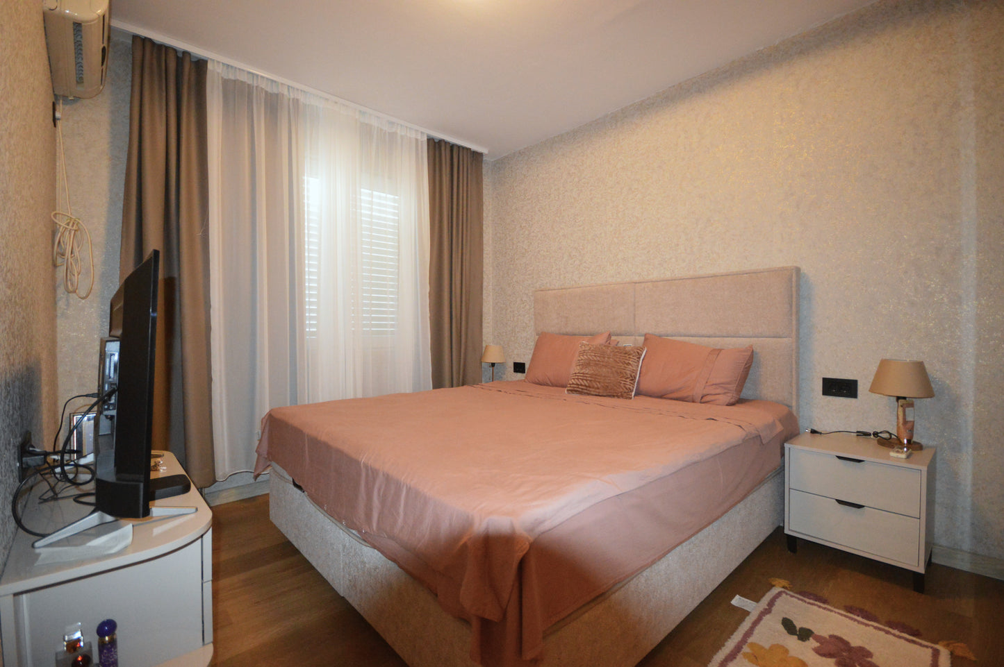 Fully Renovated Modern Apartment 50m From The Sea In Igalo