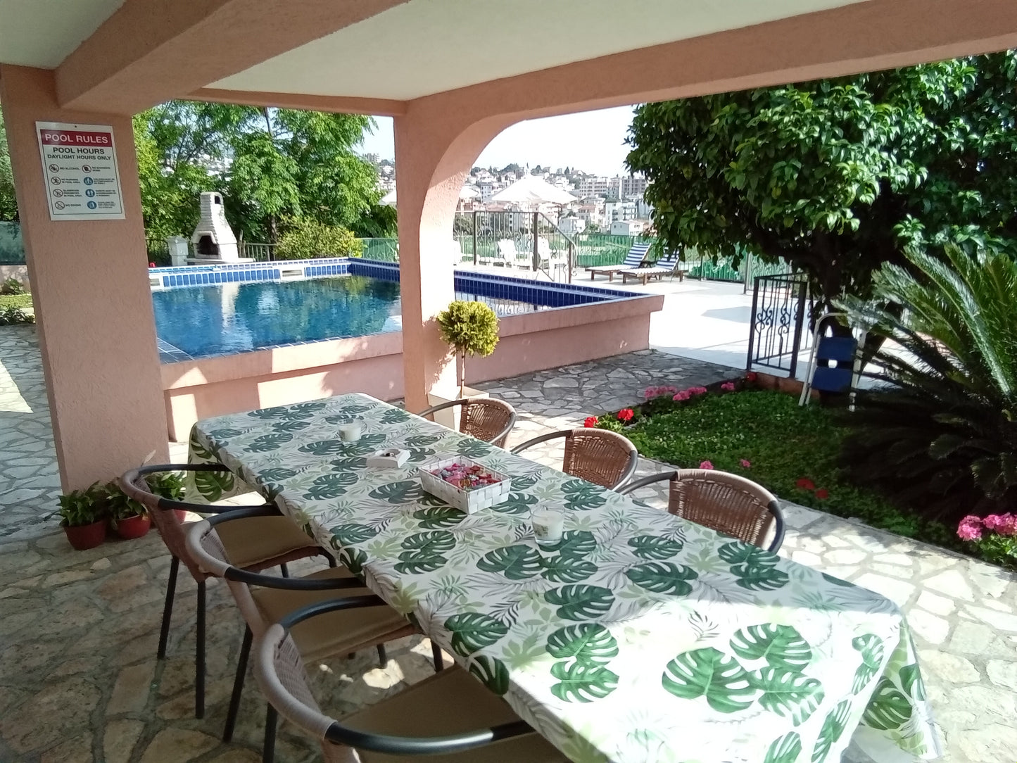 House With Pool And Sea View In Bar