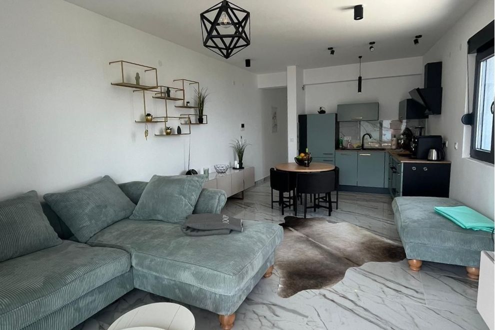 Flexible Dual-Unit Apartment in Djenovići With Sea View, Parking & Elevator