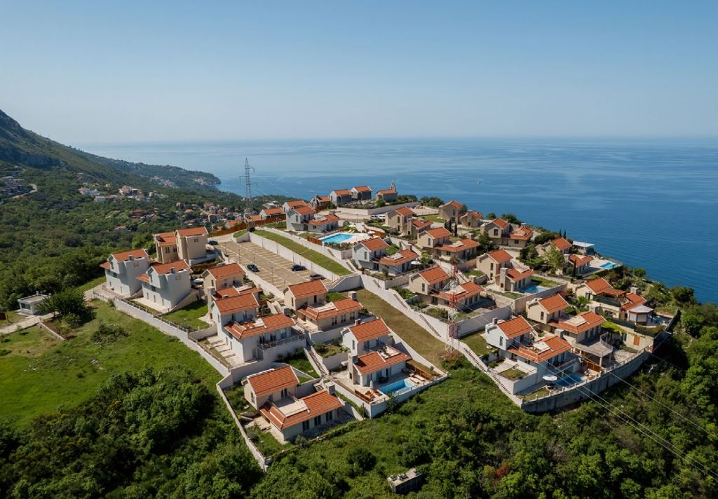 3 Bedroom Villas With Sea Views In Private Gated Complex, Budva