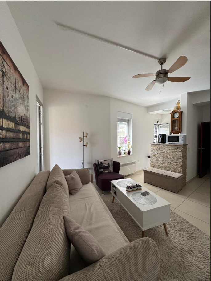 1 Bedroom Apartment With Sea View In Topla