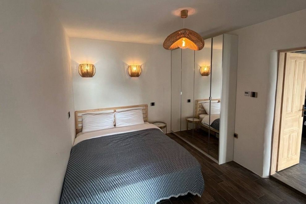 Charming 1 Bedroom Apartment in Srbina With Sea View, Private Garden & Parking
