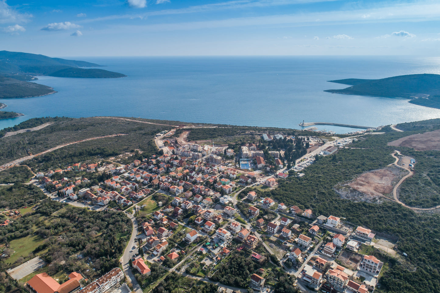 Centrale Apartments, Lustica Bay Development