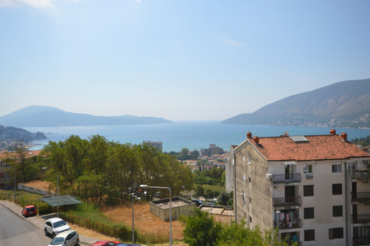 Large, Newly Renovated 2 Bedroom Apartment With Sea View In Gomila, Igalo