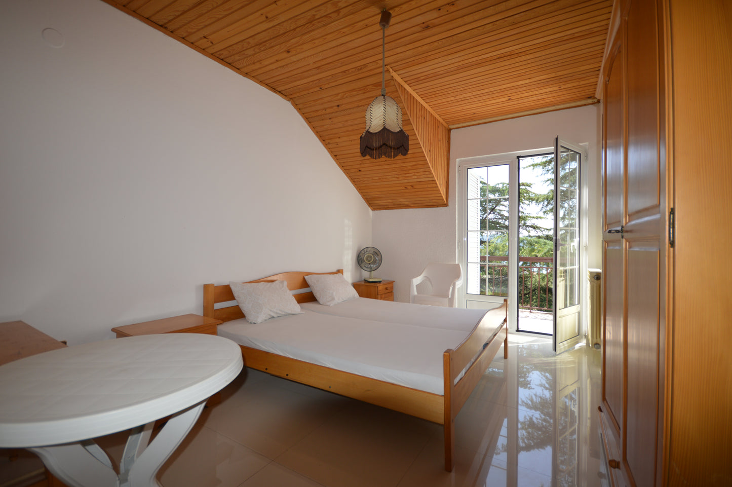 Large House With Studio Apartment & Sea View In Heart Of Igalo