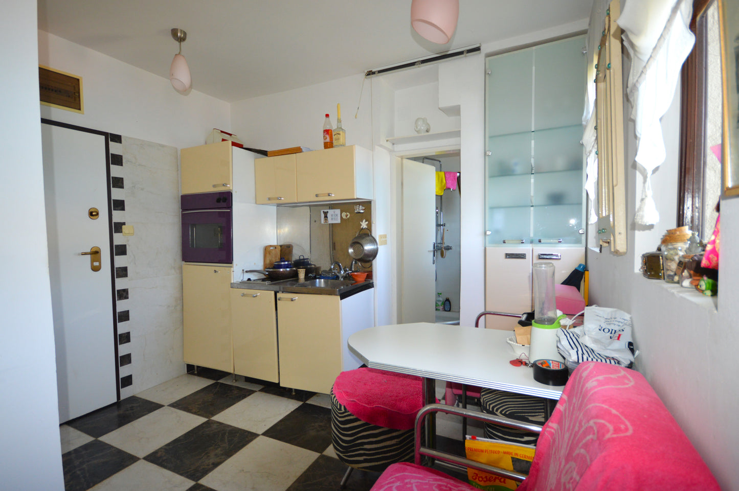 Charming Studio Apartment Overlooking The Bay And Town In Njivice