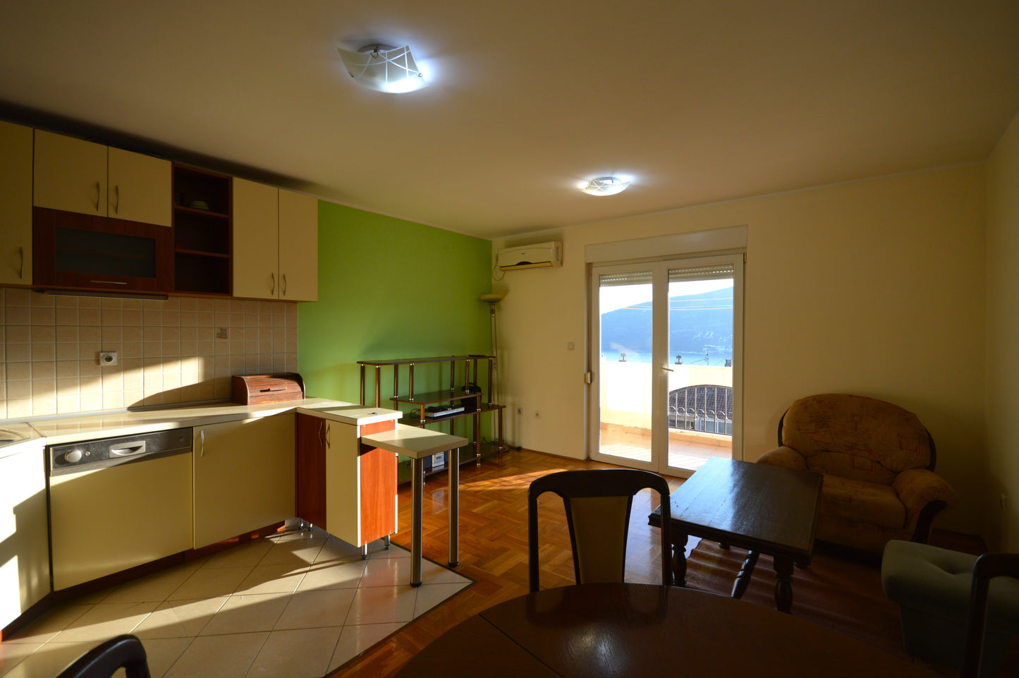 Spacious 2 Bedroom Apartment With Sea View In Herceg Novi