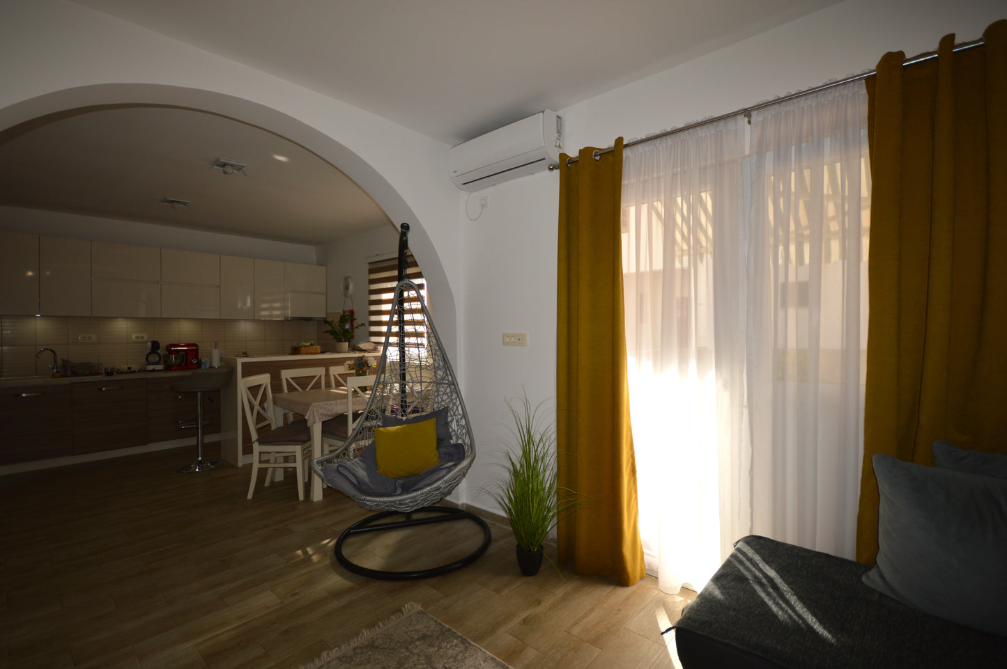 Spacious 2 Bedroom Apartment Close To The Sea In Djenovici