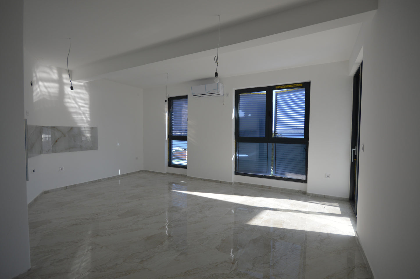 4 Apartments In New Building With Lift 200m From The Sea In Bijela