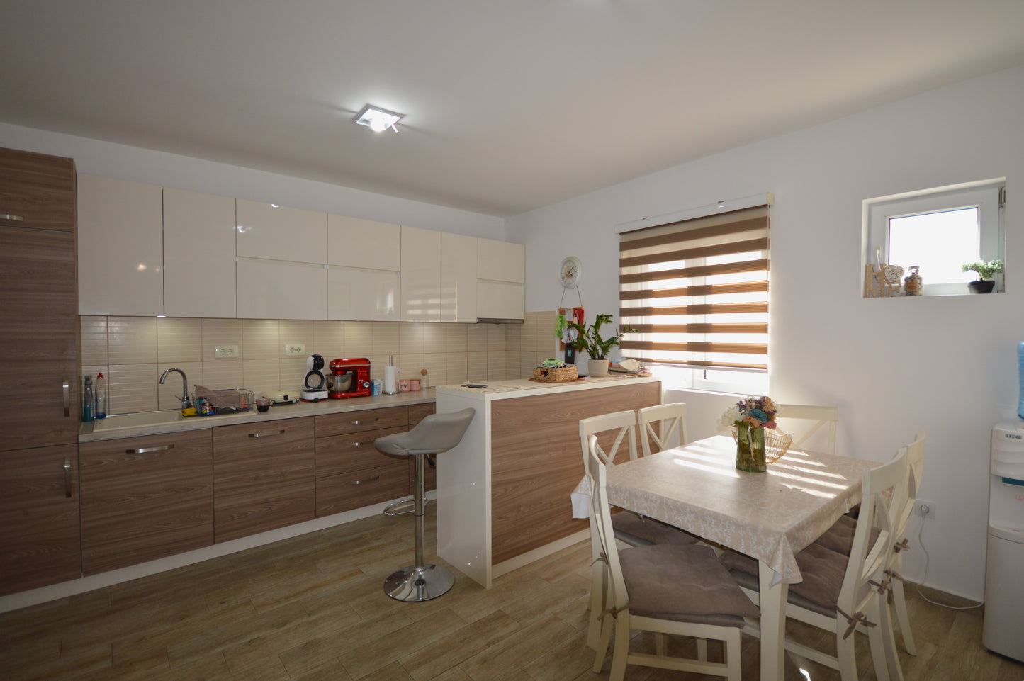 Spacious 2 Bedroom Apartment Close To The Sea In Djenovici