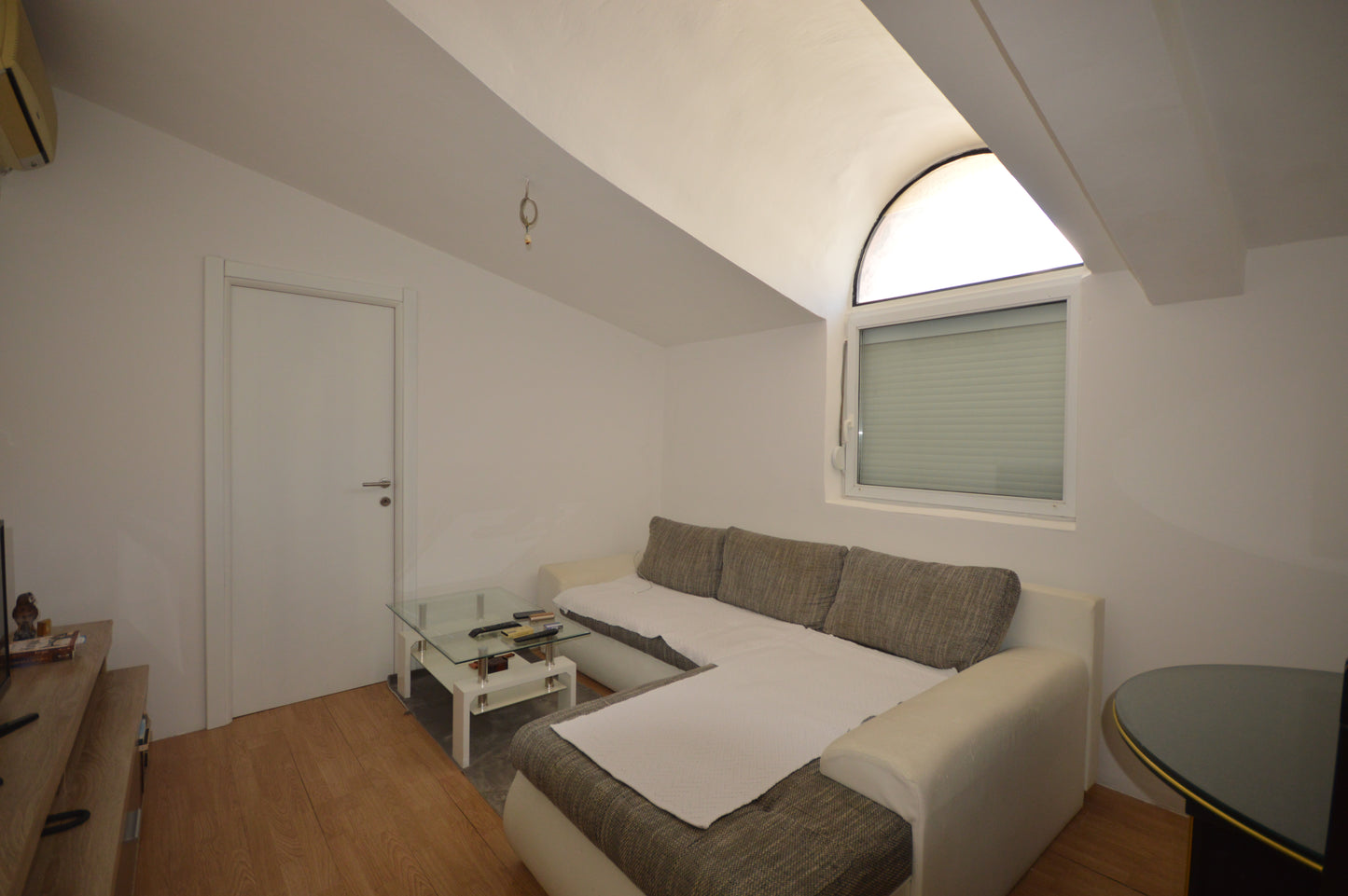 2 Bedroom Apartment In Bijela Just 350m From The Sea