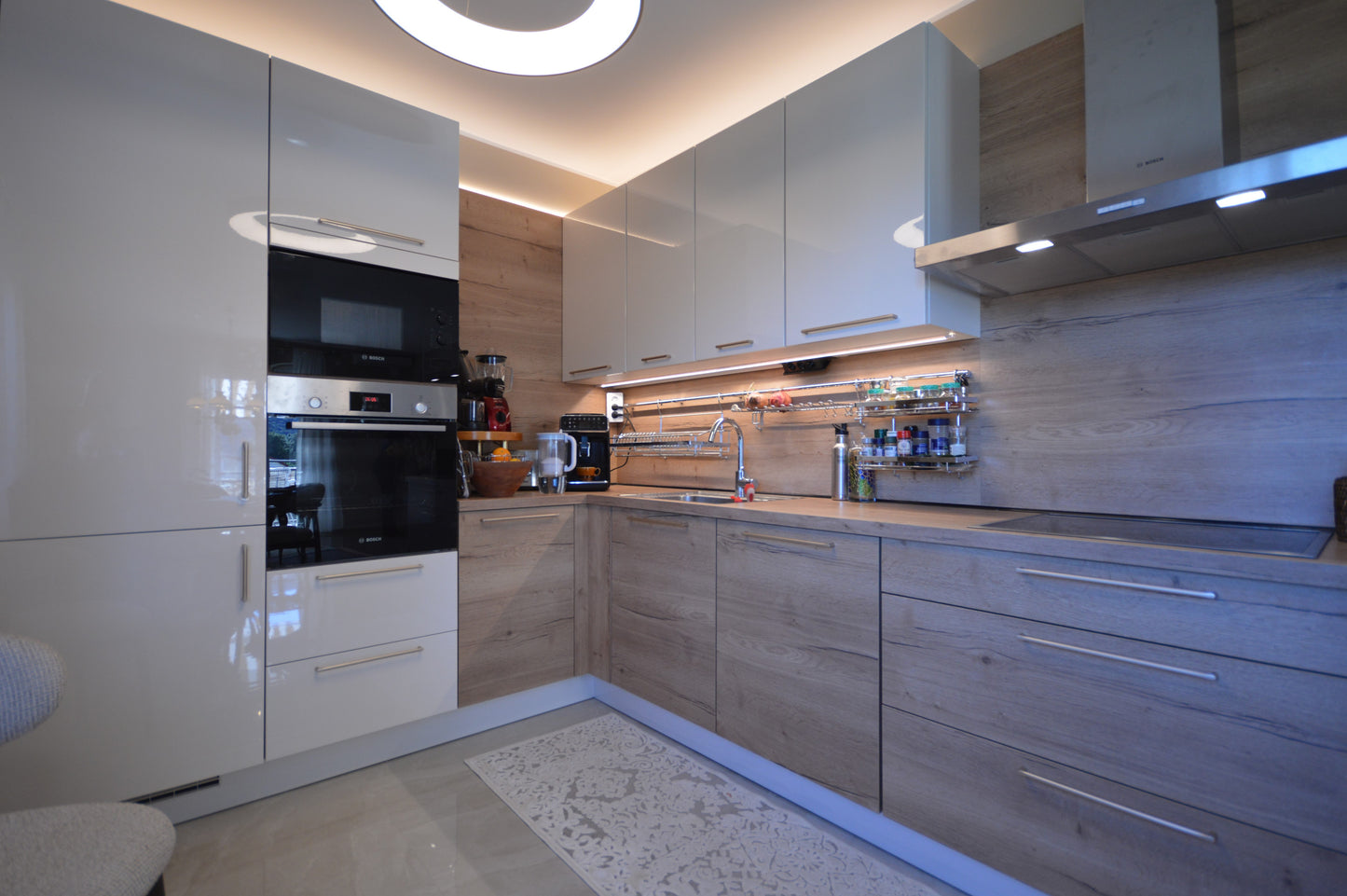 Large House In Kumbor Consisting Of 3 Separate Apartments