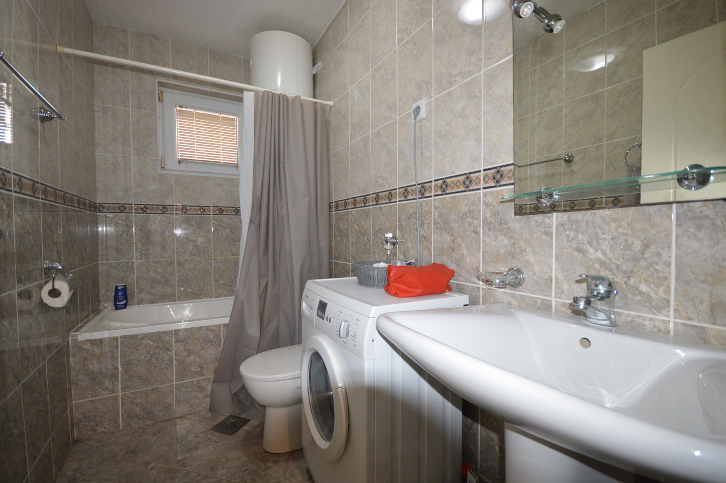 1 Bedroom Apartment Just 30m From The Sea In Djenovici