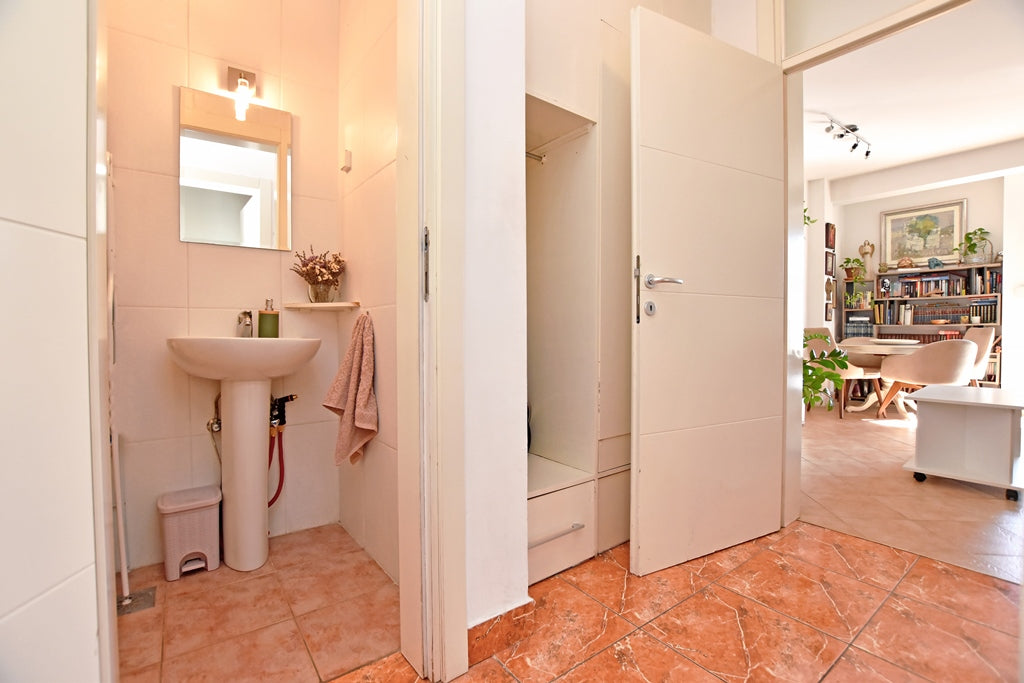 Charming Sea-View Apartment with Large Terrace In Herceg Novi