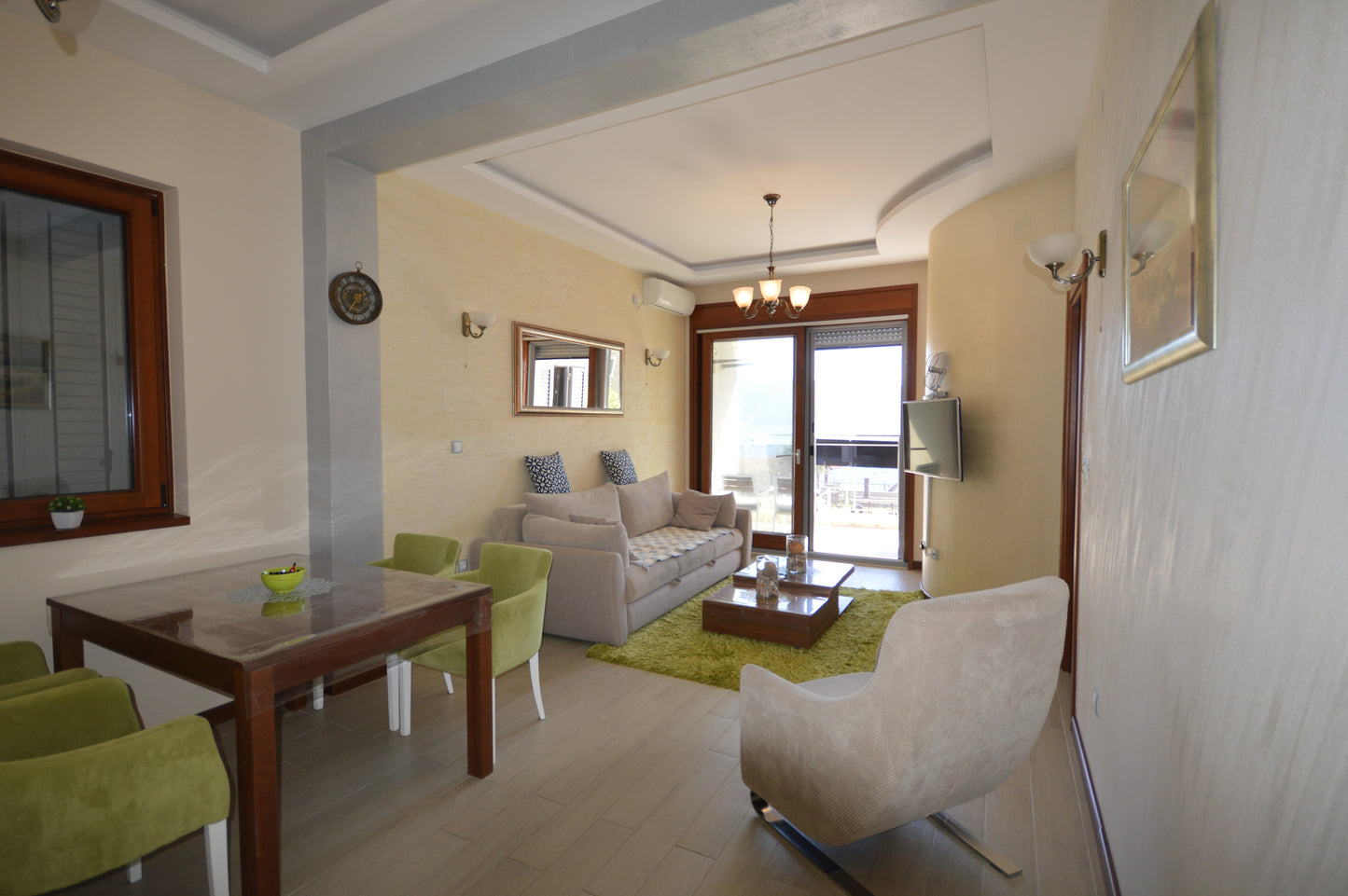 Front Line Apartment With Parking & Sea View In Meljine