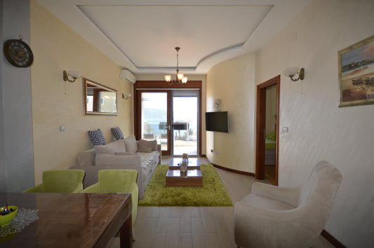 Front Line Apartment With Parking & Sea View In Meljine