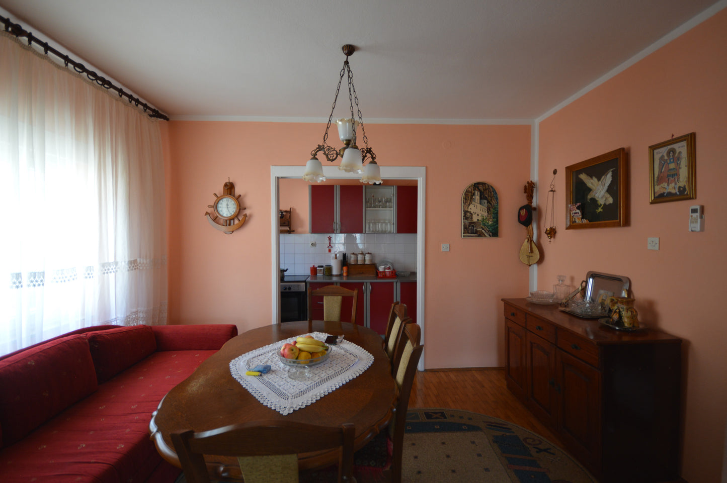 5 Bedroom House in Crveni Krst With Parking