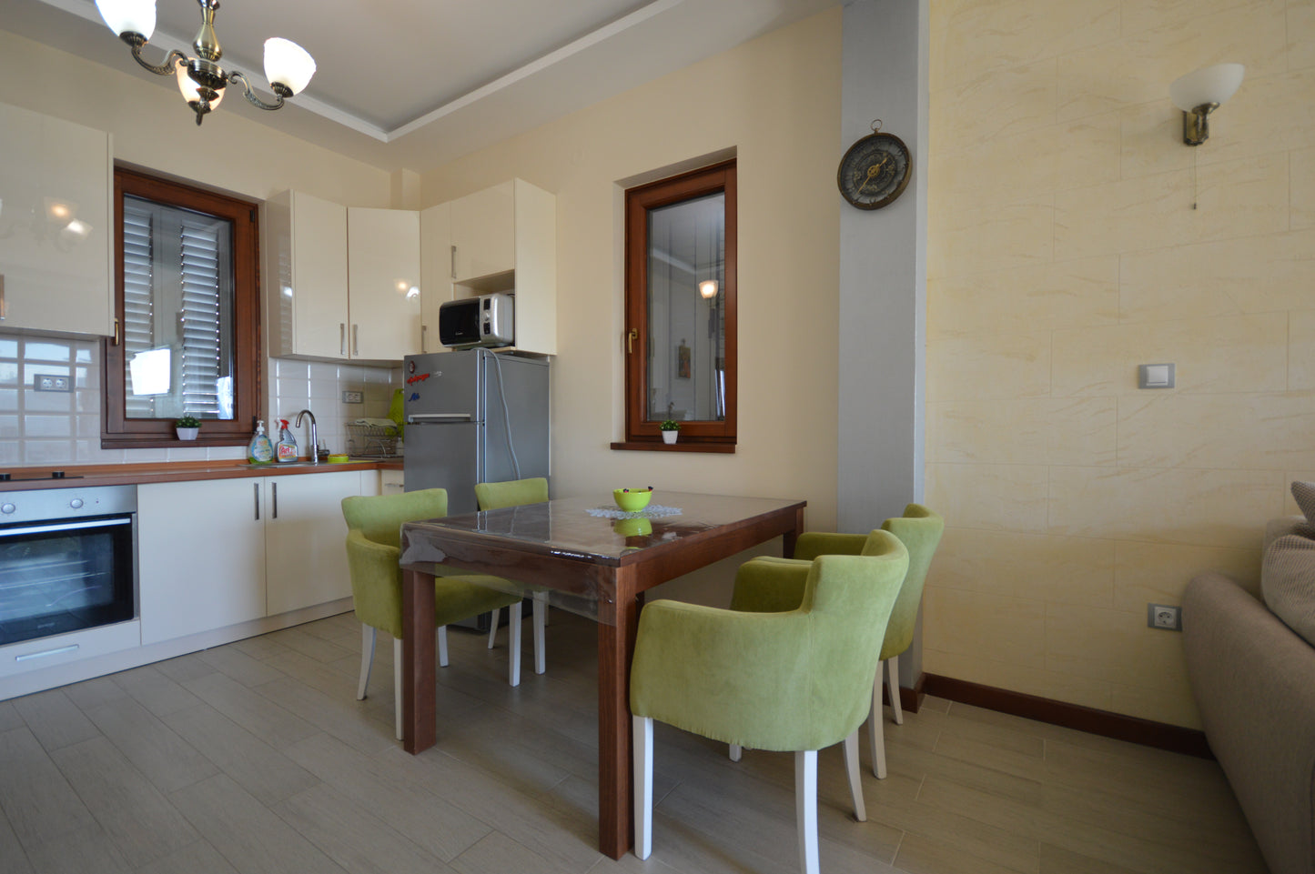 Front Line Apartment With Parking & Sea View In Meljine