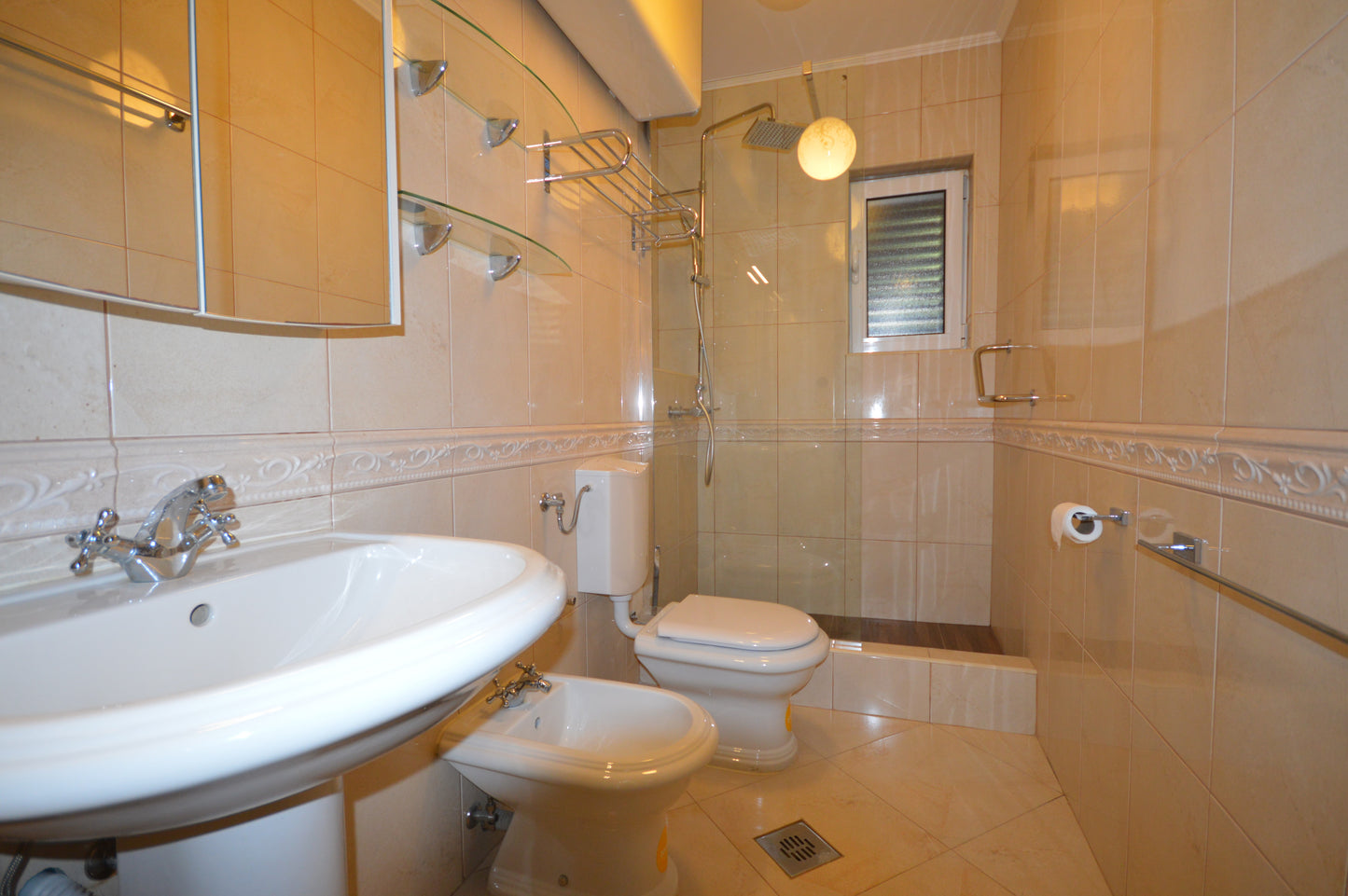 2 Bedroom Apartment 250m From The Sea In Kumbor