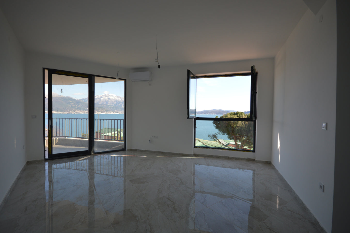 4 Apartments In New Building With Lift 200m From The Sea In Bijela
