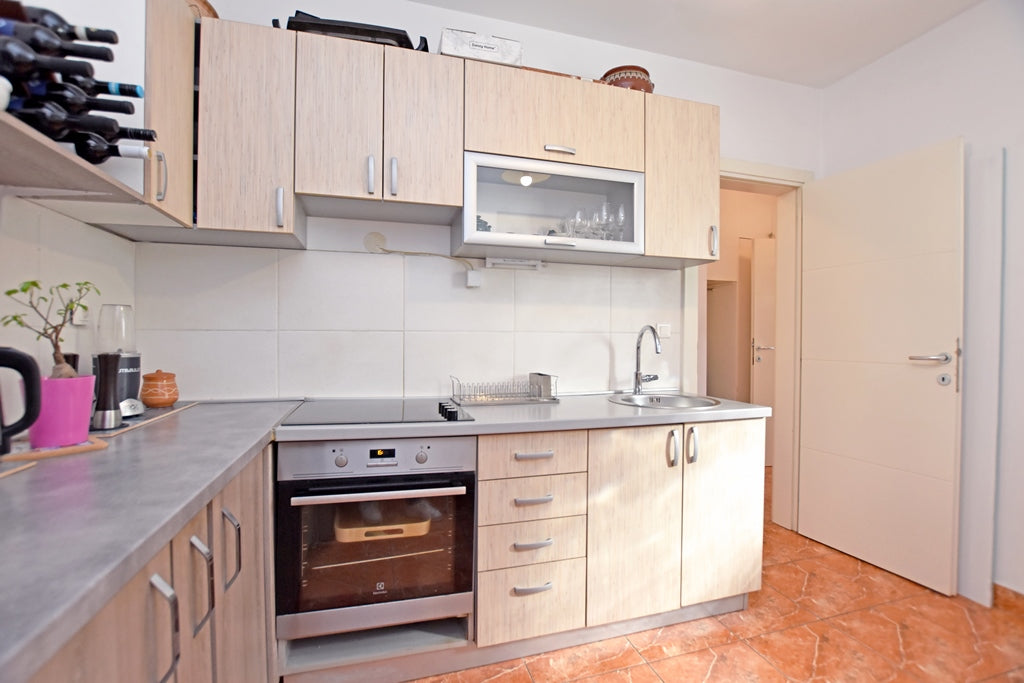 Charming Sea-View Apartment with Large Terrace In Herceg Novi