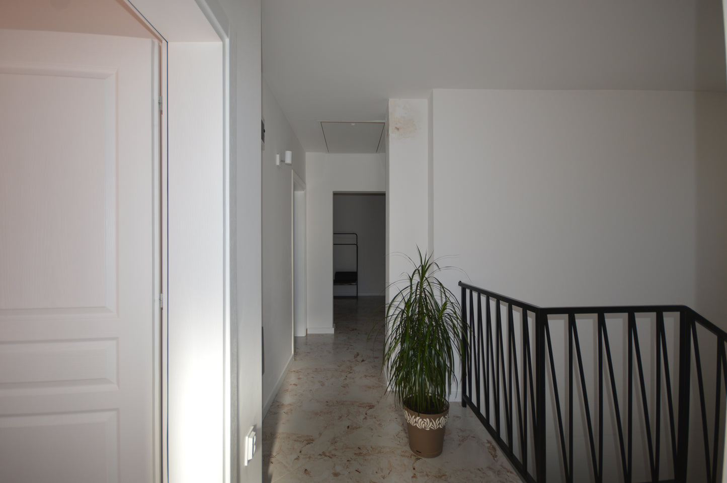 Modern, New 4 Bedroom House In Podi With Large Plot And Parking