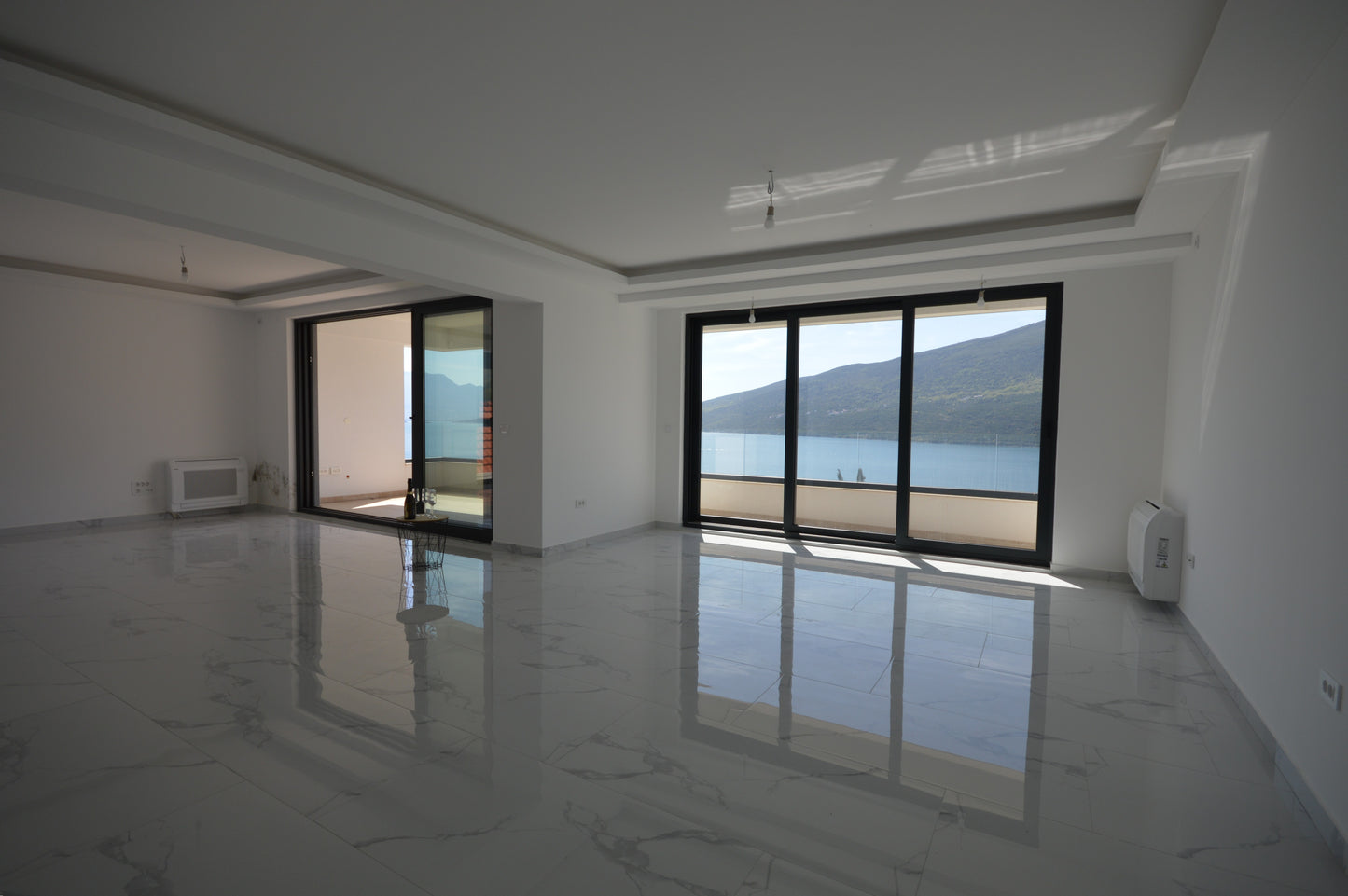 Large 2 Bedroom Apartment With 2 Parking Spaces In Djenovici