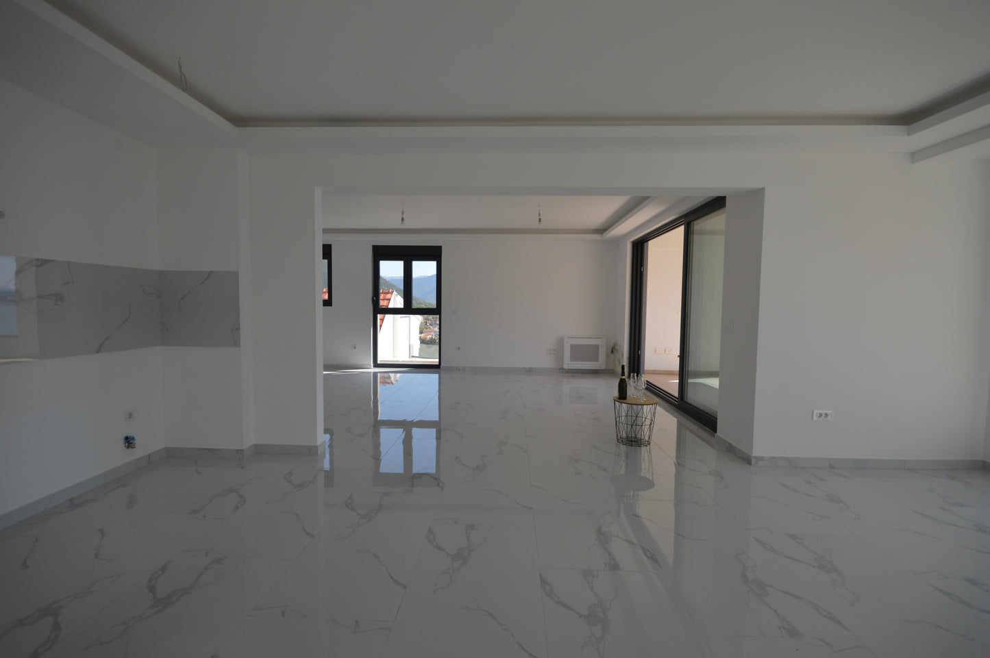 Large 2 Bedroom Apartment With 2 Parking Spaces In Djenovici