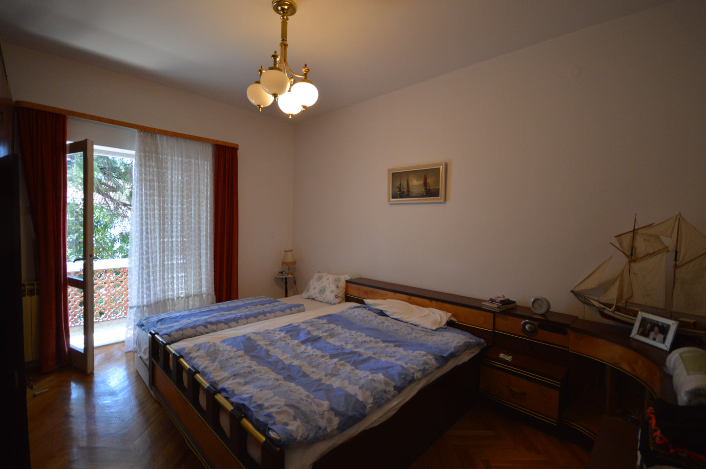 Large House With Studio Apartment & Sea View In Heart Of Igalo