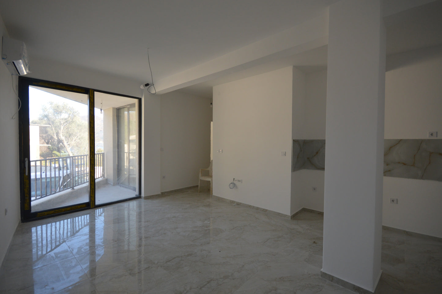 4 Apartments In New Building With Lift 200m From The Sea In Bijela