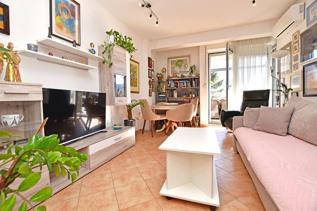 Charming Sea-View Apartment with Large Terrace In Herceg Novi