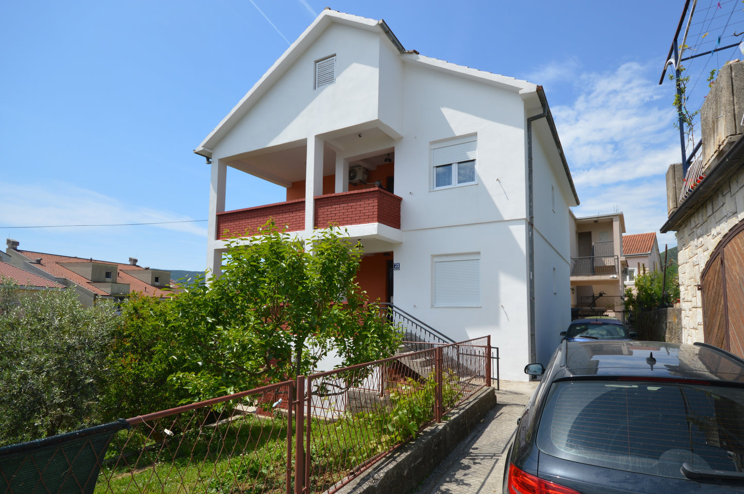 5 Bedroom House in Crveni Krst With Parking