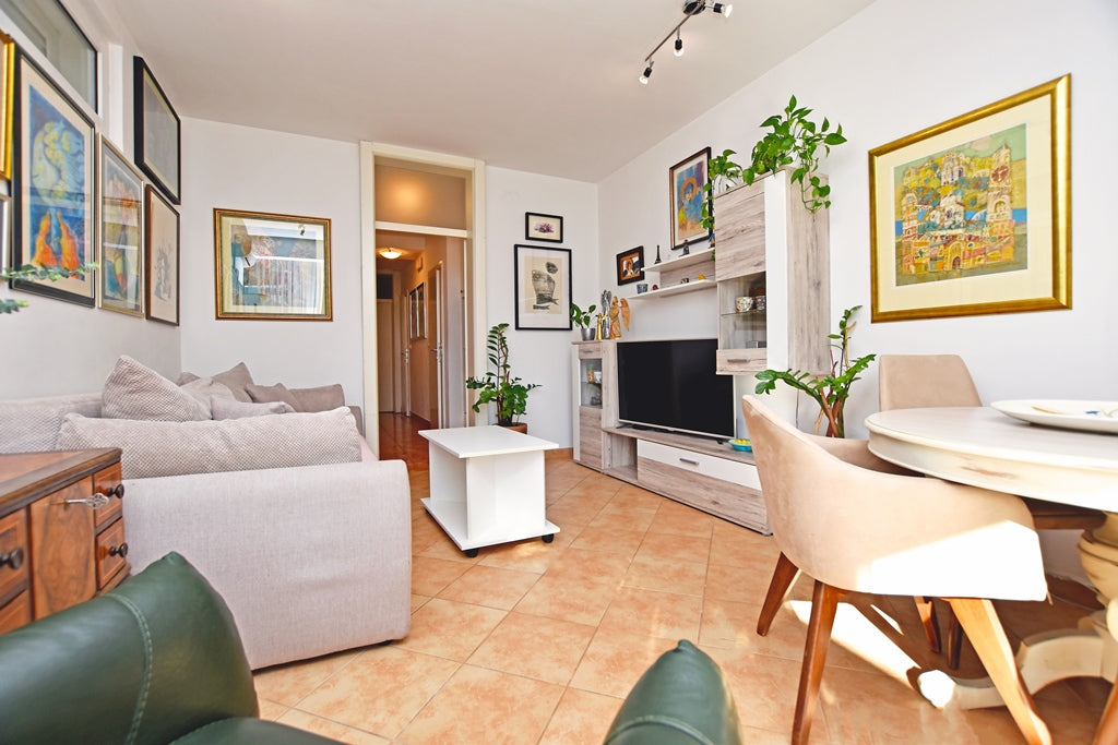 Charming Sea-View Apartment with Large Terrace In Herceg Novi